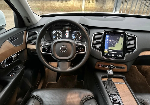 Volvo XC 90 cena 139900 przebieg: 187000, rok produkcji 2018 z Gdynia małe 56